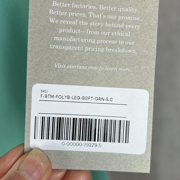 NWT Everlane Mint Green Perform Ankle leggings - Picture 7 of 7